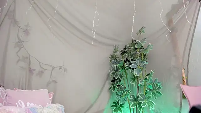 BonnieCute  online show from 11-23-25, 11:37