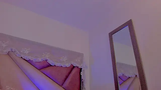 Snapshot of BonnieCute_ chatting on 05-05-26, 11:52 BonnieCute online show from 05-05-26, 11:52