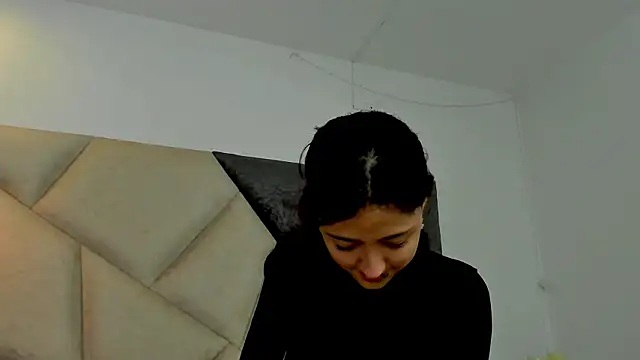 Snapshot of BonnieCute_ chatting on 02-20-26, 12:29 BonnieCute online show from 02-20-26, 12:29