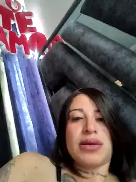 Alona Evans online show from 09-30-25, 03:18