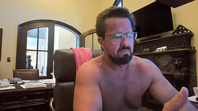 sluttydylan online show from 10-28-25, 05:56