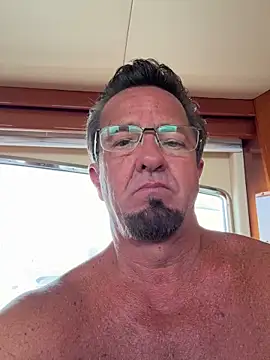 sluttydylan online show from 11-10-25, 06:46