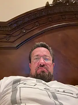 sluttydylan online show from 10-30-25, 04:00