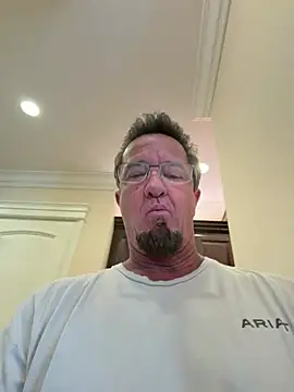 sluttydylan online show from 06-26-26, 09:53