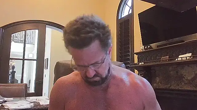 sluttydylan online show from 10-14-25, 04:51