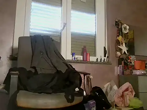 LadyVenere online show from 04-24-26, 05:20