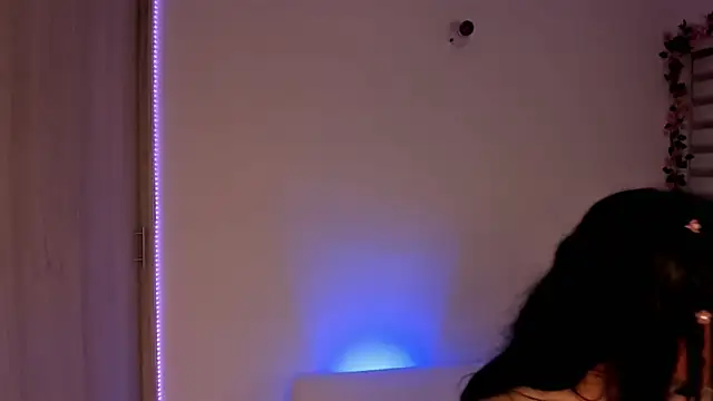Snapshot of Cataleyasweet_19 chatting on 02-15-25, 04:25 Cataleyasweet 19 online show from 02-15-25, 04:25