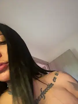Snapshot of Cataleyasweet_19 chatting on 10-11-25, 05:25 Cataleyasweet 19 online show from 10-11-25, 05:25