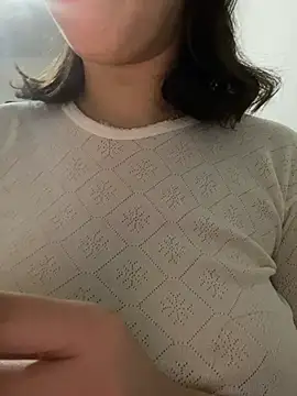 Snapshot of farah-36 chatting on 01-25-25, 12:48 farah-36 online show from 01-25-25, 12:48