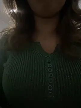 Snapshot of farah-36 chatting on 12-22-24, 01:12 farah-36 online show from 12-22-24, 01:12