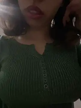 Snapshot of farah-36 chatting on 02-01-25, 01:23 farah-36 online show from 02-01-25, 01:23
