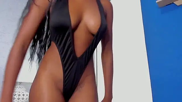 Snapshot of dalilaqueen chatting on 03-07-25, 03:39 dalilaqueen online show from 03-07-25, 03:39