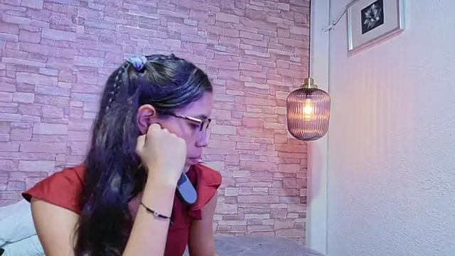 nextdoor fantasy1 online show from 03-31-26, 08:22