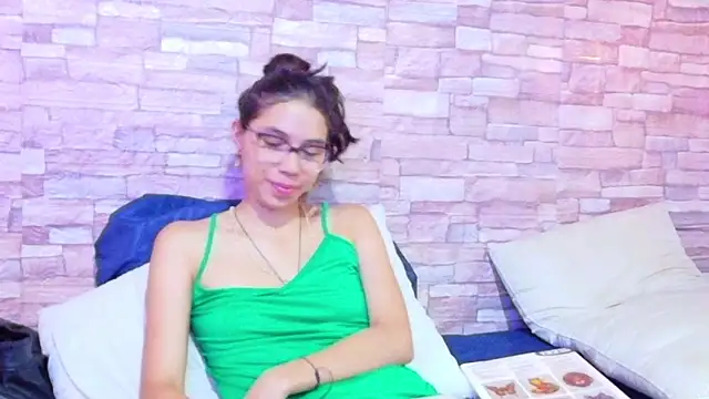 nextdoor fantasy1 online show from 05-28-26, 03:29