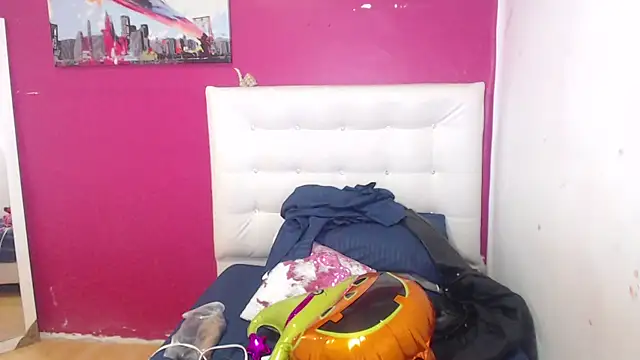 nextdoor fantasy1 online show from 10-30-25, 10:17