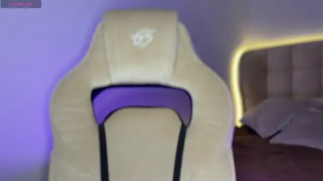 Snapshot of MarlynRobertsen chatting on 11-07-25, 01:26 MarlynRobertsen online show from 11-07-25, 01:26