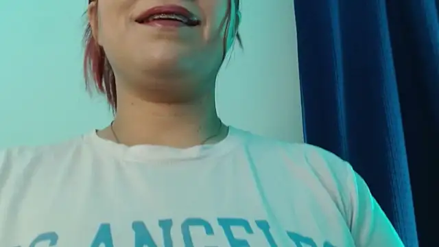 cata  gutierrez  online show from 10-29-25, 02:32