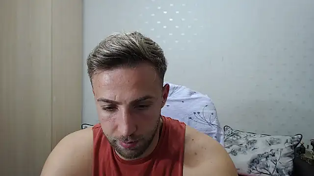 Snapshot of PrinceEagle chatting on 10-29-25, 09:58 PrinceEagle online show from 10-29-25, 09:58