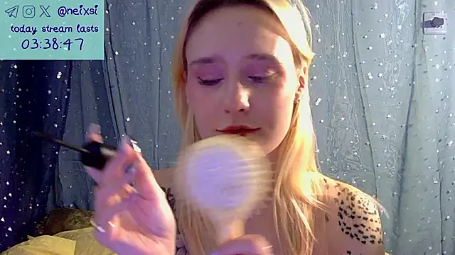 Snapshot of ixsi chatting on 02-10-26, 06:34 ixsi online show from 02-10-26, 06:34