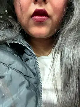 smile pretty online show from 01-14-26, 11:47