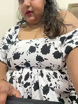 smile pretty online show from 02-19-25, 08:41