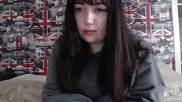 Lynylou online show from 02-18-26, 04:47