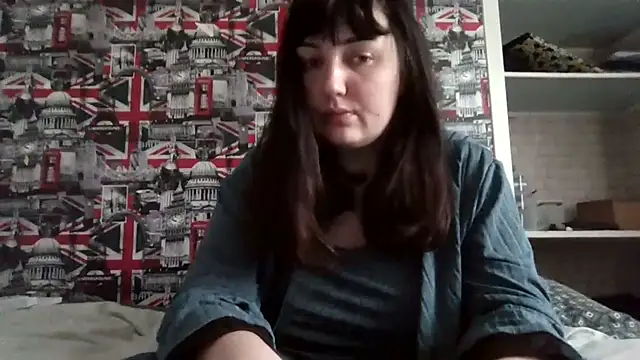 Lynylou online show from 11-17-25, 11:25