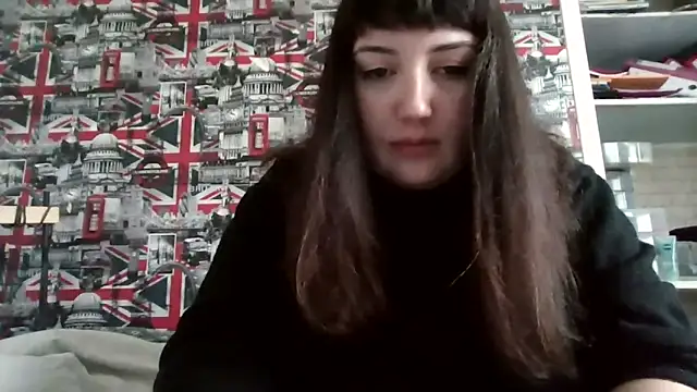 Lynylou online show from 10-08-25, 01:56