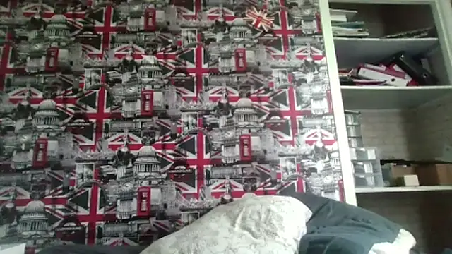 Lynylou online show from 10-27-25, 09:10