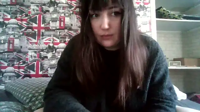 Lynylou online show from 11-19-25, 10:37