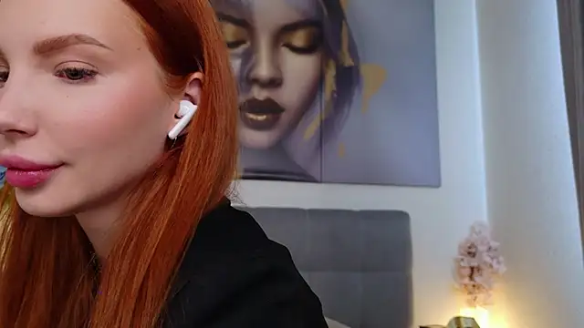 JudyWalkerr online show from 05-17-26, 06:24