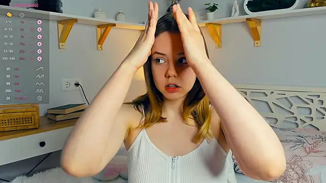 KiraGaves online show from 03-07-25, 06:54