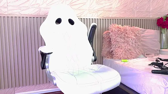 paula  cruzz online show from 12-13-25, 08:04