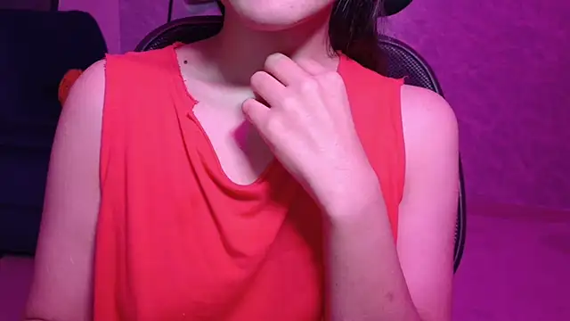 Snapshot of MidnightFlame chatting on 09-13-25, 07:52 MidnightFlame online show from 09-13-25, 07:52