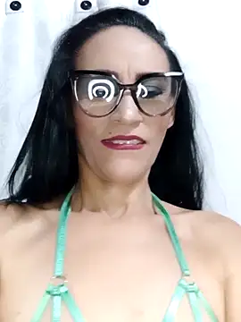 Snapshot of BarbaraMature chatting on 09-27-25, 07:20 BarbaraMature online show from 09-27-25, 07:20