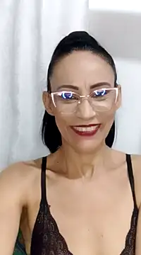 Snapshot of BarbaraMature chatting on 03-21-25, 08:29 BarbaraMature online show from 03-21-25, 08:29