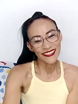 Snapshot of BarbaraMature chatting on 01-07-25, 09:25 BarbaraMature online show from 01-07-25, 09:25