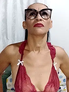 Snapshot of BarbaraMature chatting on 09-19-25, 06:01 BarbaraMature online show from 09-19-25, 06:01