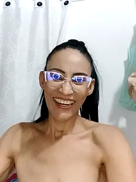 Snapshot of BarbaraMature chatting on 03-16-25, 09:37 BarbaraMature online show from 03-16-25, 09:37