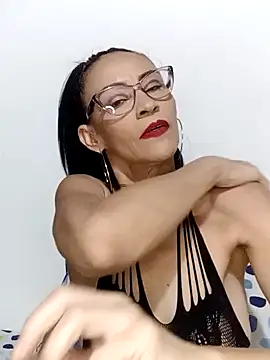 Snapshot of BarbaraMature chatting on 01-23-25, 08:24 BarbaraMature online show from 01-23-25, 08:24