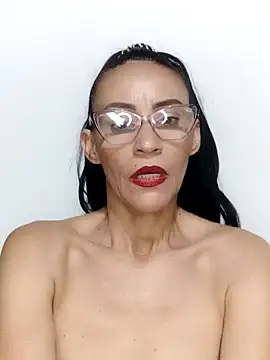 Snapshot of BarbaraMature chatting on 01-29-25, 09:39 BarbaraMature online show from 01-29-25, 09:39