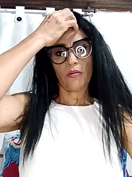 Snapshot of BarbaraMature chatting on 10-04-25, 07:15 BarbaraMature online show from 10-04-25, 07:15