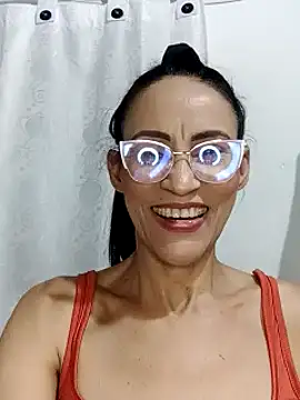 Snapshot of BarbaraMature chatting on 03-14-25, 09:32 BarbaraMature online show from 03-14-25, 09:32
