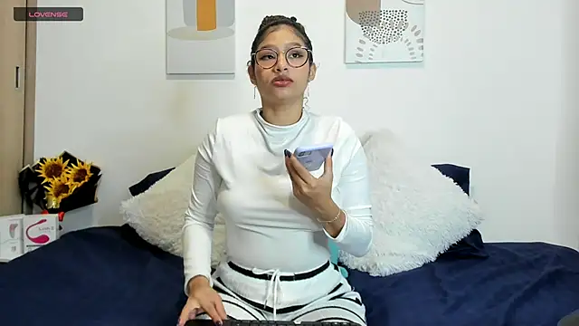 SeleneClark online show from 03-07-25, 08:44