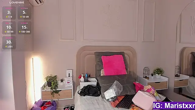 Maristxxr online show from 09-12-25, 07:46