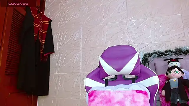 kendallsweet7 online show from 12-03-25, 02:16