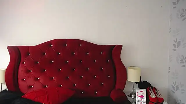 Snapshot of BrithneyLee_ chatting on 02-17-25, 07:12 BrithneyLee online show from 02-17-25, 07:12