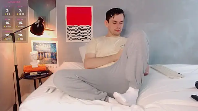 Elio555 online show from 11-23-25, 06:40