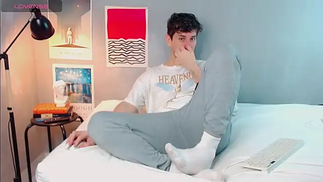 Elio555 online show from 01-12-26, 05:31