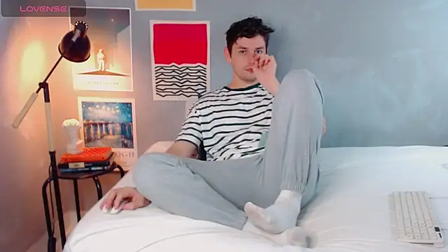 Elio555 online show from 11-03-25, 06:33